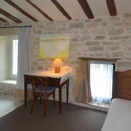 Bed And Art Bed and breakfast Calvisson