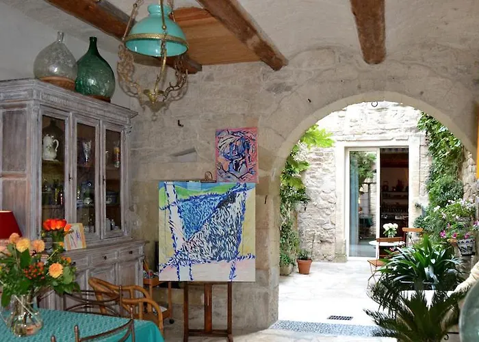 Bed And Art * Calvisson